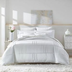 Hotel Collection Structure Comforter, King